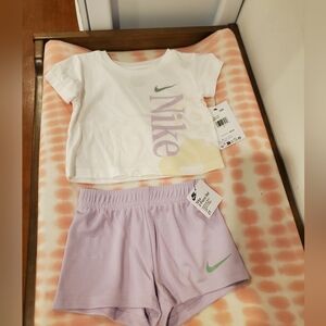 NWT Nike 2t White and Lavender Toddler Set With Floral Design
